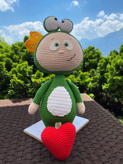 Bonnie Frog King